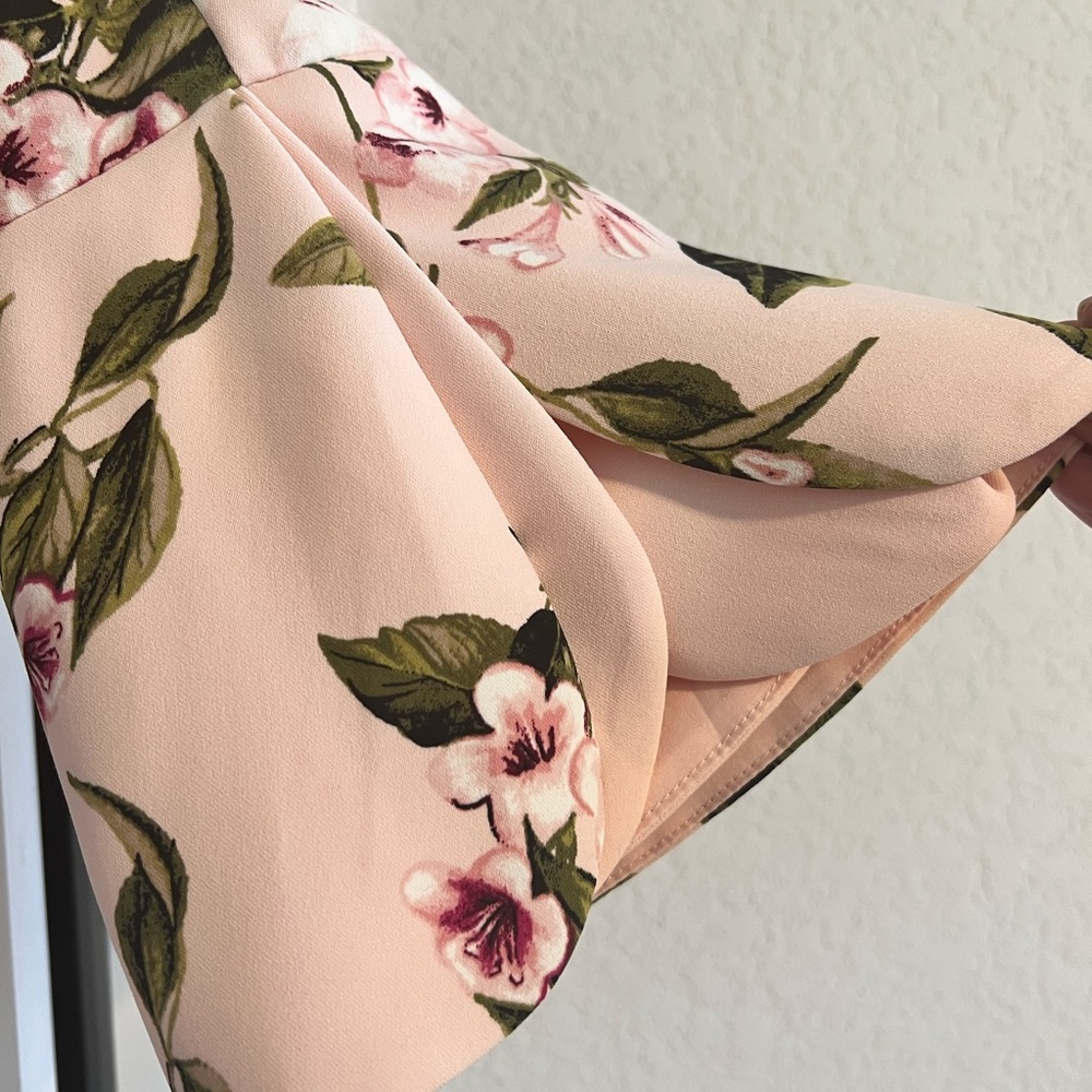 White House Black Market Pink Floral Dress, Size 4. NWT - Picture 4 of 10